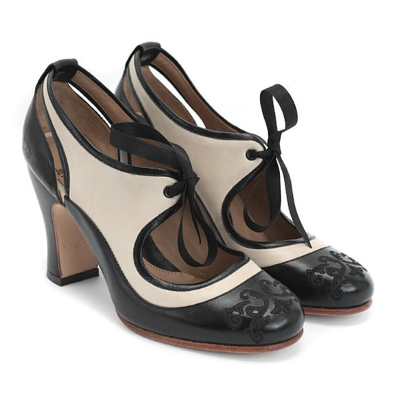 John Fluevog Shoes - John Fluevog Miracles Revelation Vintage Lace-Up Mary Jane Heel, size 10.5